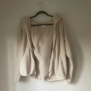 beige aritiza tna fuzzy sweatshirt